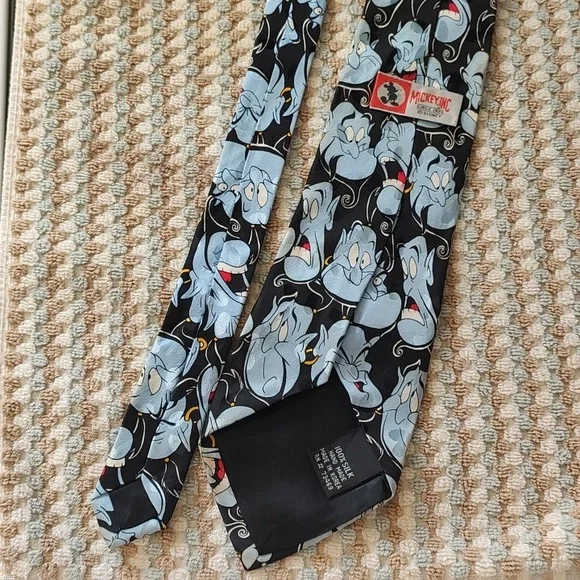 VINTAGE SUPER RARE GENIE silk tie from ALADDIN. 4" Mickey Inc. Circa 1990s - Picture 6 of 13